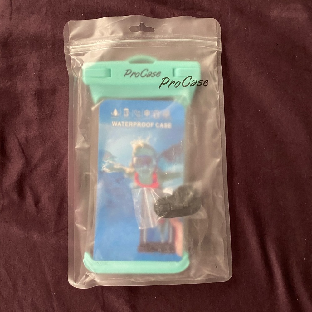 Water proof case - Picture 4 of 11